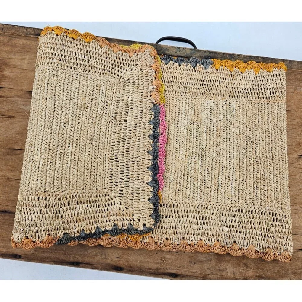NWOT Payton James Aura Raffia Table Runner 14x56 Beige Scallop Edge